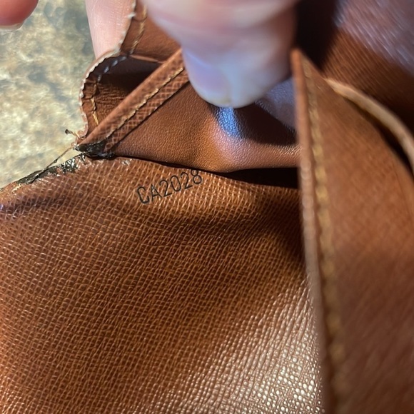 Louis Vuitton Wallet - Picture 6 of 12